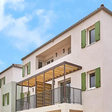 Apartment Newly Built Holiday Near The Beach