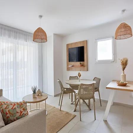 Apartment Newly Built Holiday Near The Beach *